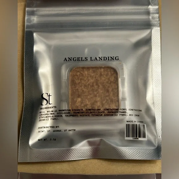 Seint Beauty Eyeshadow Palette with 4 Eyeshadows - Picture 5 of 10